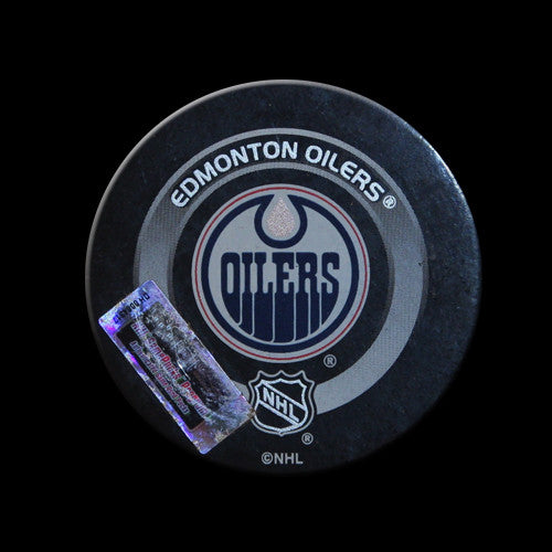 Edmonton Oilers vs Los Angeles Kings Game Used Puck March 26, 2004 – Hockey  Heroes Memorabilia