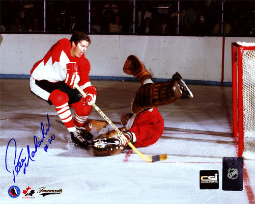 Pete Mahovlich Team Canada Autographed Breakaway 8x10 Photo